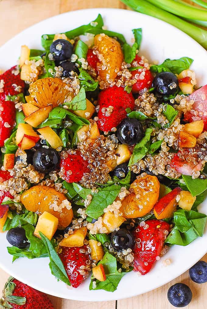 Quinoa Salad with Spinach, Strawberries, and Blueberries - Julia's Album